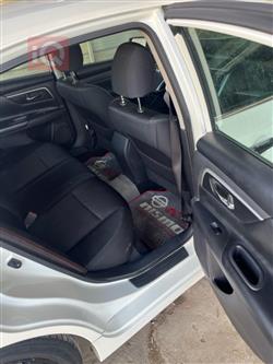 نيسان ألتيما